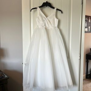 Little girl flower girl dress